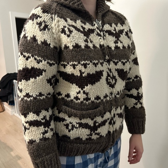 Vintage authentic Tuak Cowichan First Nations hand knit wool eagle coat/sweater - Picture 14 of 14